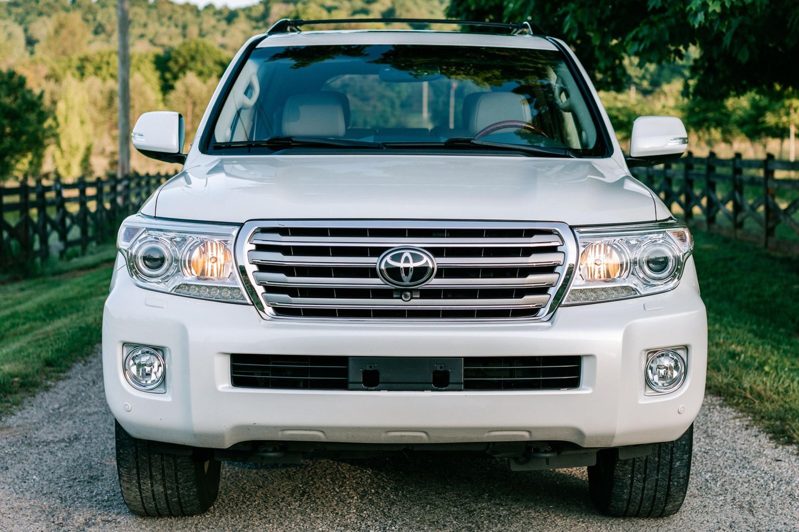 2013 Toyota Land Cruiser V8