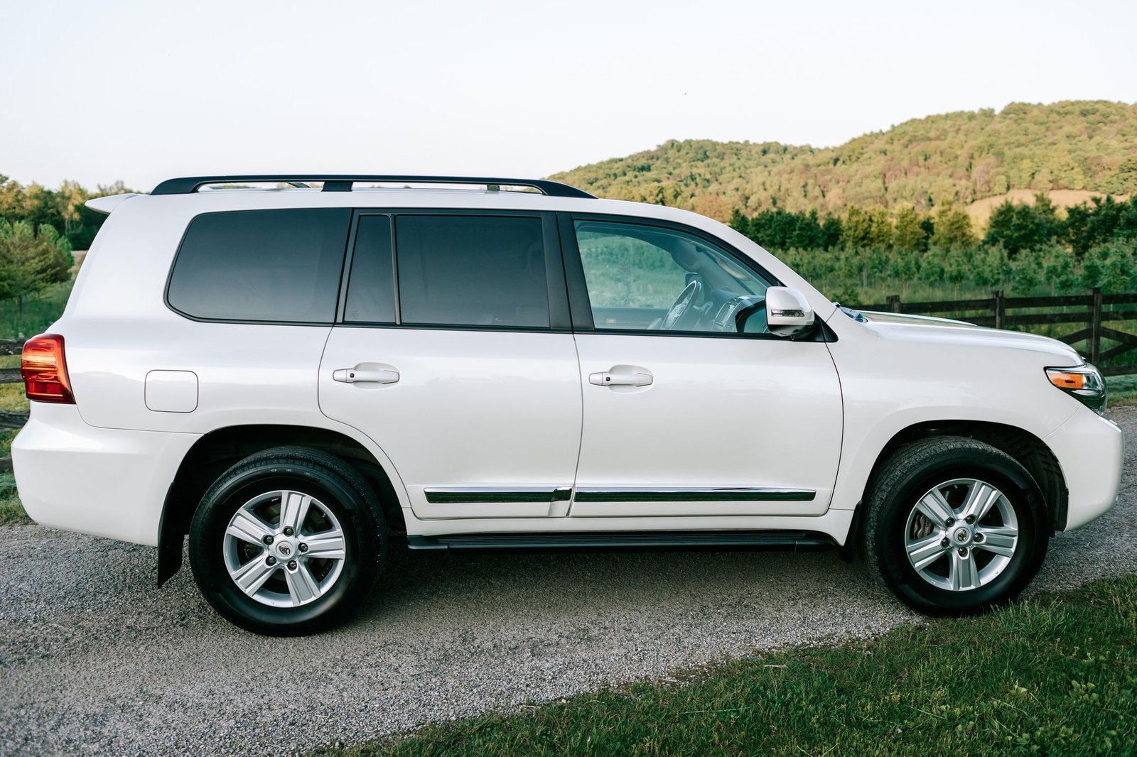 2013 Toyota Land Cruiser V8