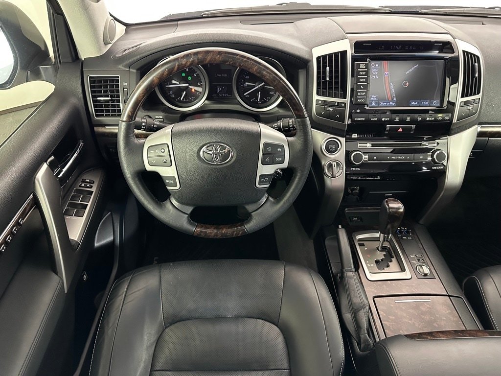 2015 Toyota Land Cruiser Base