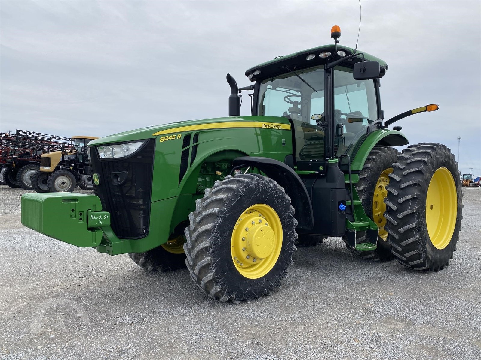 2016 John Deere 8245R
