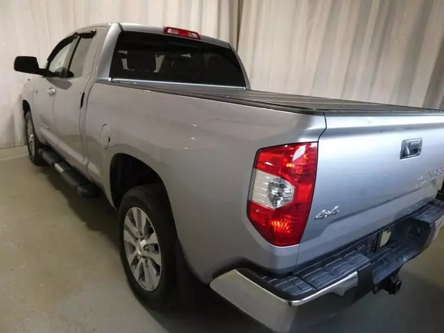 2014 Toyota Tundra SR5