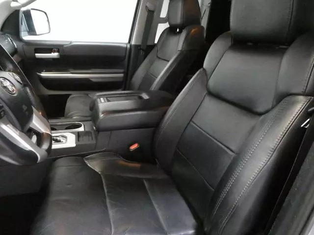 2014 Toyota Tundra SR5